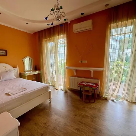 Dacha U Morya 4*